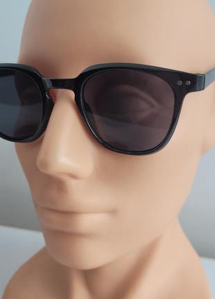 Сонцезахисні окуляри прямокутні чорні