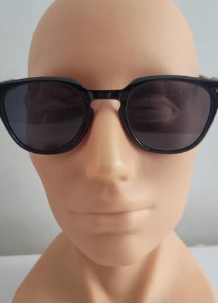 Солнцезащитные очки прямоугольные черные5 фото