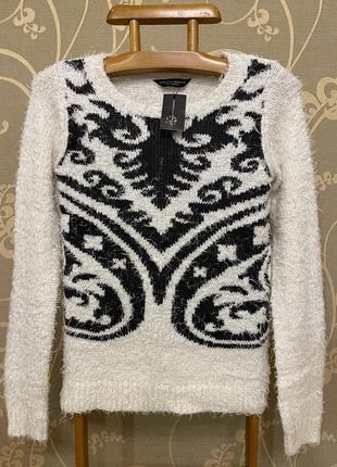 Очень красивый и стильный брендовый вязаный свитер 22.6 фото