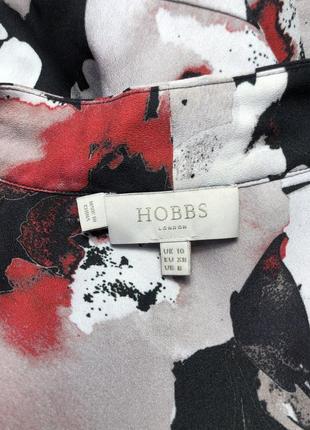 Hobbs london платье в винтажном стиле 70х на запах черное с крупными цветами пояс7 фото