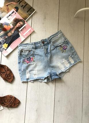 Шорти