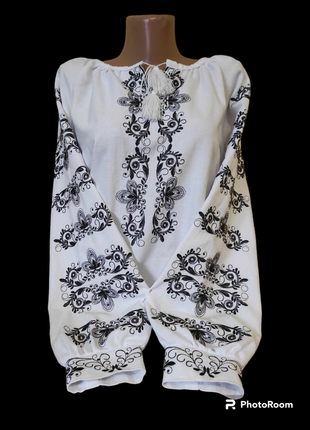 Жіноча вишиванка