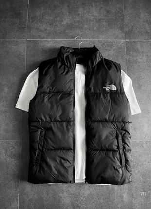 Стильна жилетка tnf