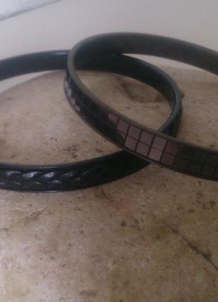 Комплект новых браслетов