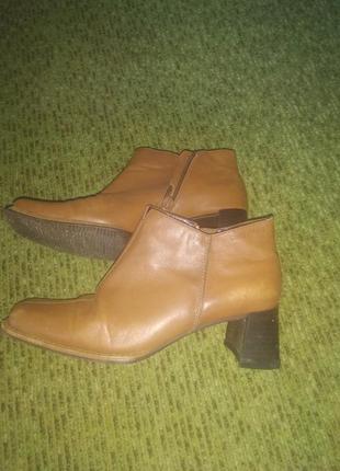Женские ботильоны кожа, состояние очень хорошее,37-37.5-38.
