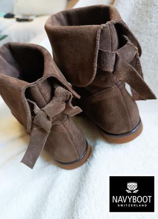 Чоботи naviboot швейцарія. замша. новий стан. чоботи короткі.
