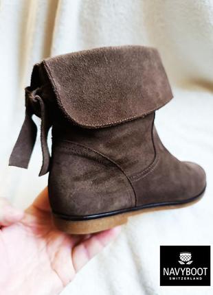 Чоботи naviboot швейцарія. замша. новий стан. чоботи короткі.
