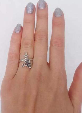 Серебряное кольцо " розы и бутон"