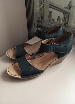 Босоножки clarks artisan (37) новые из натуральной кожи женские6 фото