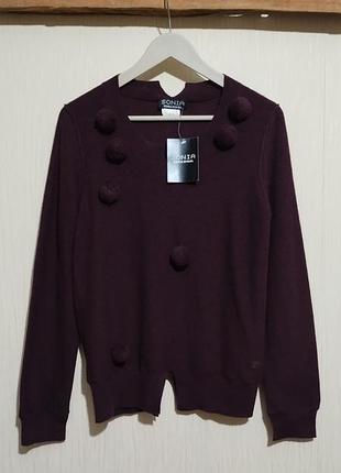 Дизайнерский свитер с помпонами