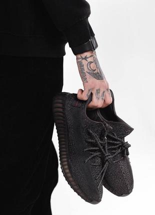 Кроссовки adidas yeezy boost 350 v2 black full reflective3 фото