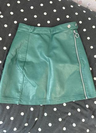 Шкіряна спідниця