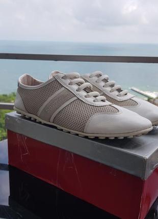 Кроссовки roberto botticelli.