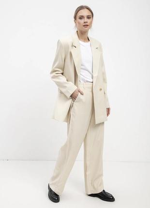 Піджак, жакет жіночий в стилі оверсайз молочного кольору від бренду na-kd2 фото