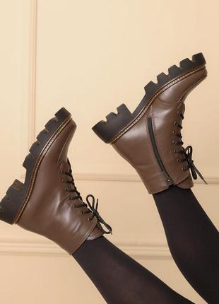 Ботинки кожаные с мехом коричневые