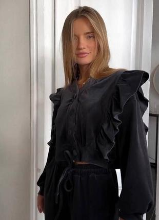 Костюм велюровый бархатный бархатный женский кофта с воланами на пуговицах и брюки...