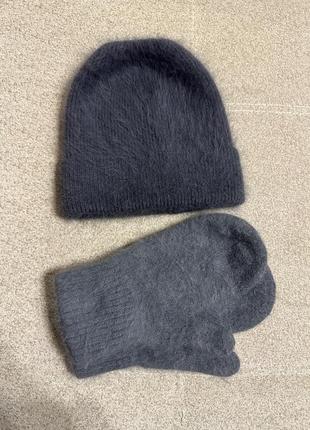Ангорова шапочка та рукавиці варєжки