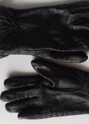 Черные кожаные женские перчатки
