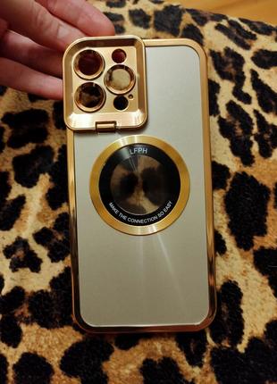 Золотой чехол на ipnohe 13 pro max