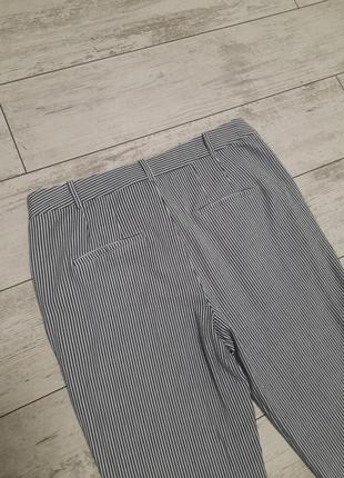 Летние укороченные брюки в мелкую полоску8 фото