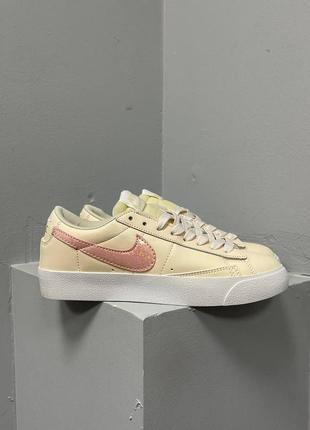 Найк блейзер лов 77 винтаж nike blazer low '77 vintage leather 'glitter pink'