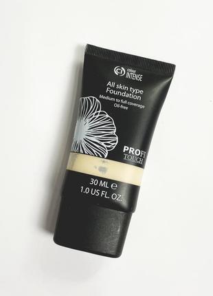Новий тональний крем color intense touch prof
