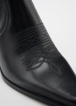 Zara ковбойські шкіряні черевики на підборах, ботинки в ковбойському стилі , ботильони на каблуку, сапожки, сапоги5 фото