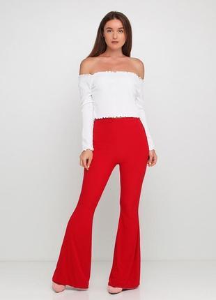 Красные облегающие леггинсы клеш от prettylittlething