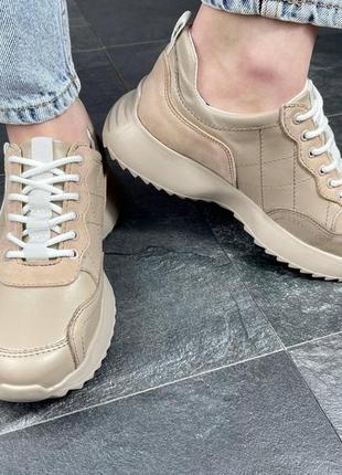 Жіночі шкіряні кросівки crossav