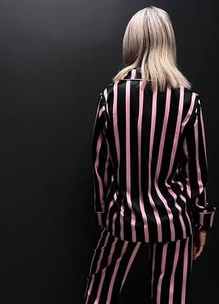 Стильна чорна піжама жіноча для дому та сну victoria's secret, комплект піжамний чорний 3 в 1 для дівчини vs рожева смужка