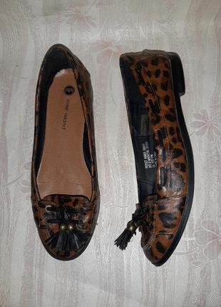 Леопардовые туфли балетки с кисточками впереди2 фото