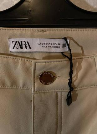 Новые брюки прямого кроя  от zara  из искусственной кожи с3 фото