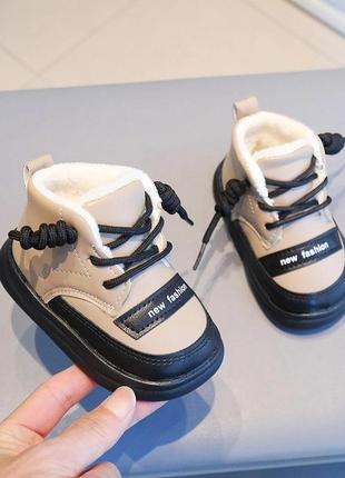 Деиі  черевички для малюків