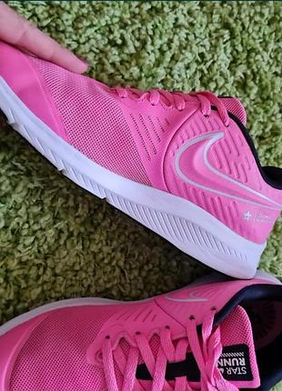 Яскраві кросівки nike, яркие кроссовки nike2 фото