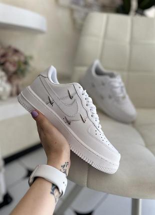 Nike force 1 lx white