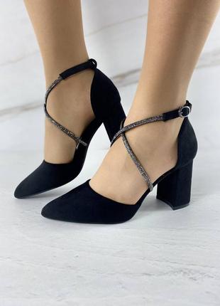 Жіночі туфлі на підборах
