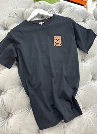 Футболка у стилі loewe