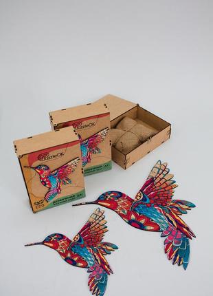 Деревянные фигурные пазлы в деревянной коробке, в виде животных. нежная колибри. формат а4