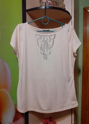 Ніжна футболка