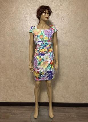 Эффектное платье в цветочный принт sassofono2 фото