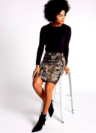 Бомбическая юбочка для хрупкой деловой леди. гобелен.