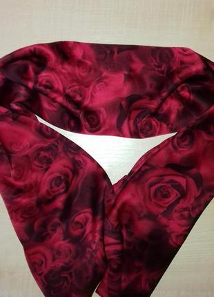 Шелковый платок, розы