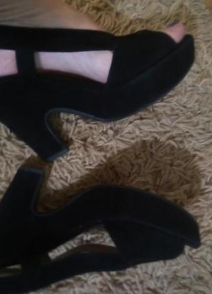 Босоніжки із натур.замшу