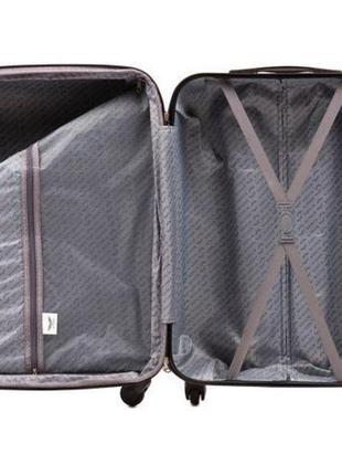 Пластиковый чемодан четырехколесный красный wings at01 размер м средний чемодан дорожний на колесиках5 фото