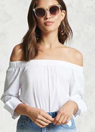 Белая нарядная блузка с открытыми плечами оверсайз вискоза германия