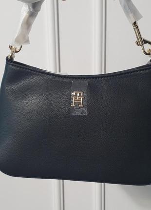 Сумочка armani exchange черная. оригинал. предусмотрительности