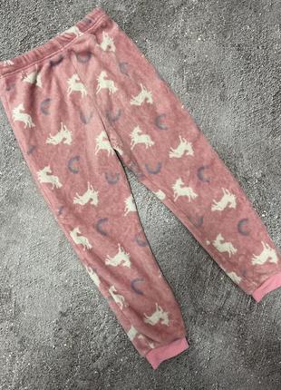 Розовые пижамные штаны с единорогами