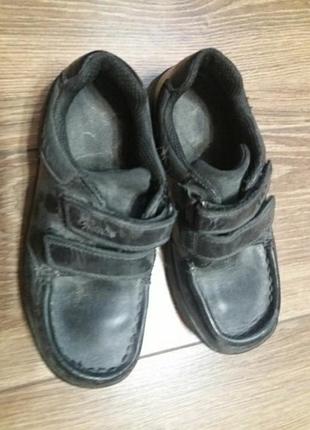 Продам туфлі