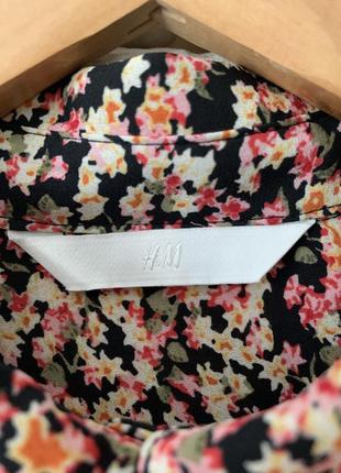 Элегантная блузка в цветочный принт h&m4 фото