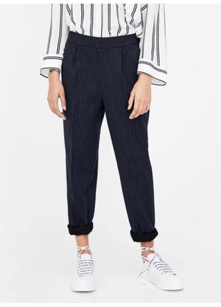 Брюки слоучие бананы штаны в полоску pull & bear s xs темно-синие классические